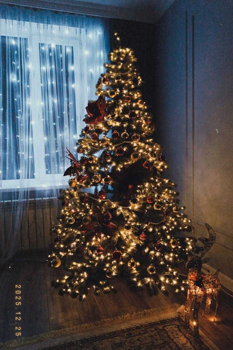 Продам новогоднюю ёлку