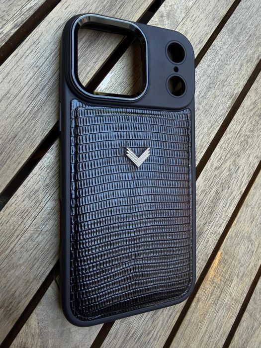 Husa Telefon iPhone 17 Pro Max Velante