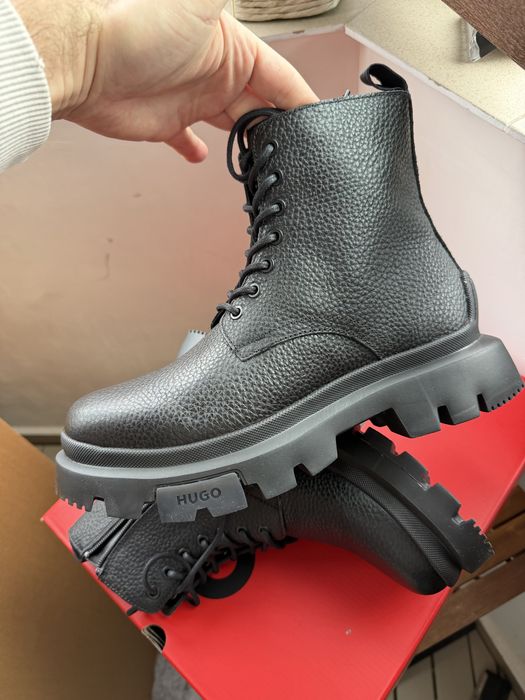 Hugo Fabyan ghete/bocanci din piele neagra marimea 40 noi originali