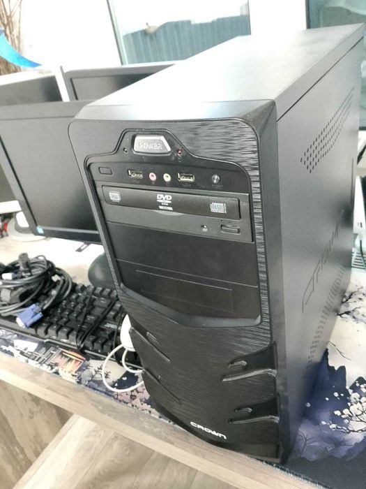 Компьютер в полной комплектации