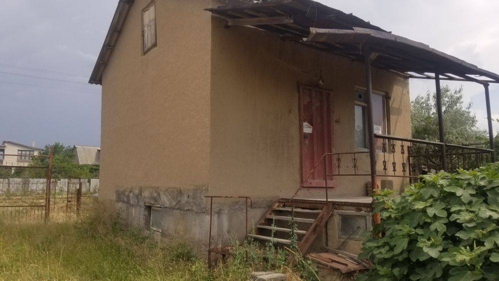 Продаётся дачный участок