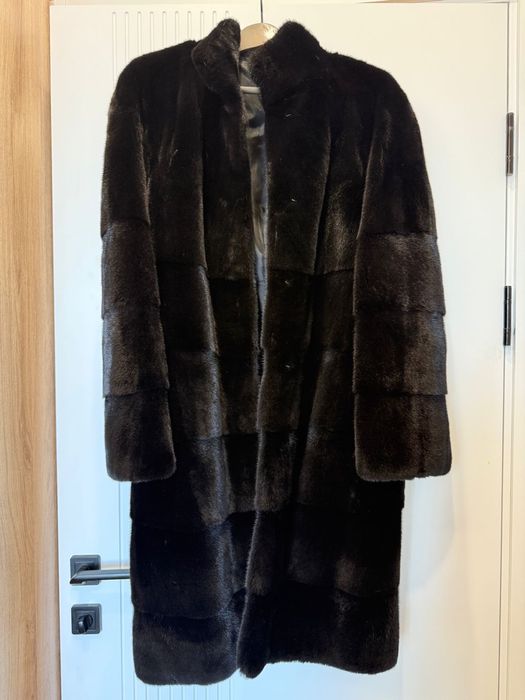 Шуба норкова б/у в отличном состояние .