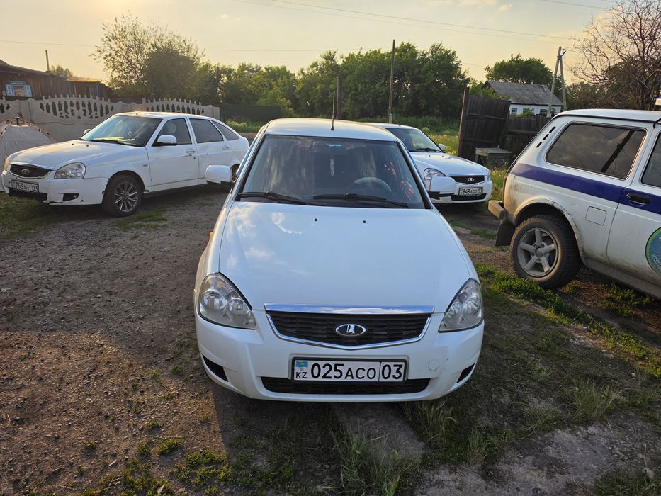 Продам приору 2, комплектация базовая