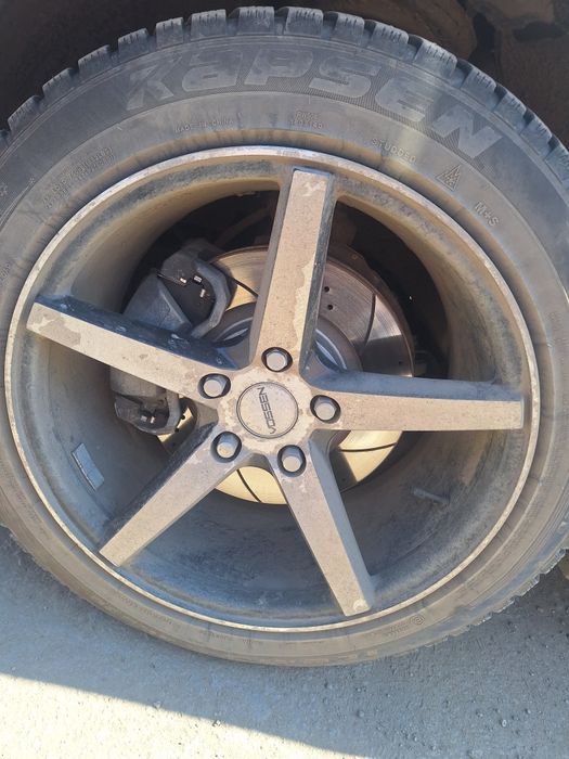 Продам диски с шинами