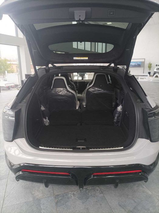 HIPHI X 560km Kanfort +