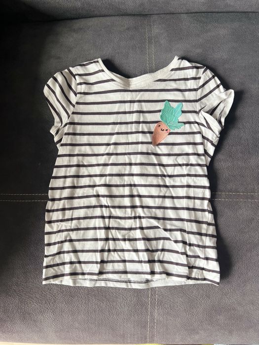 Set fusta si tricouri 122/128cm