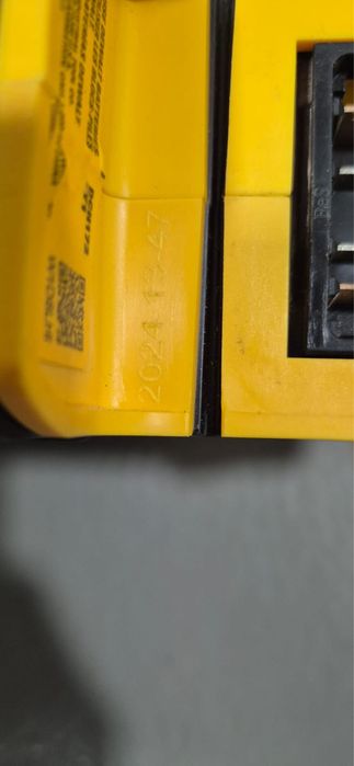 Перфоратор Dewalt