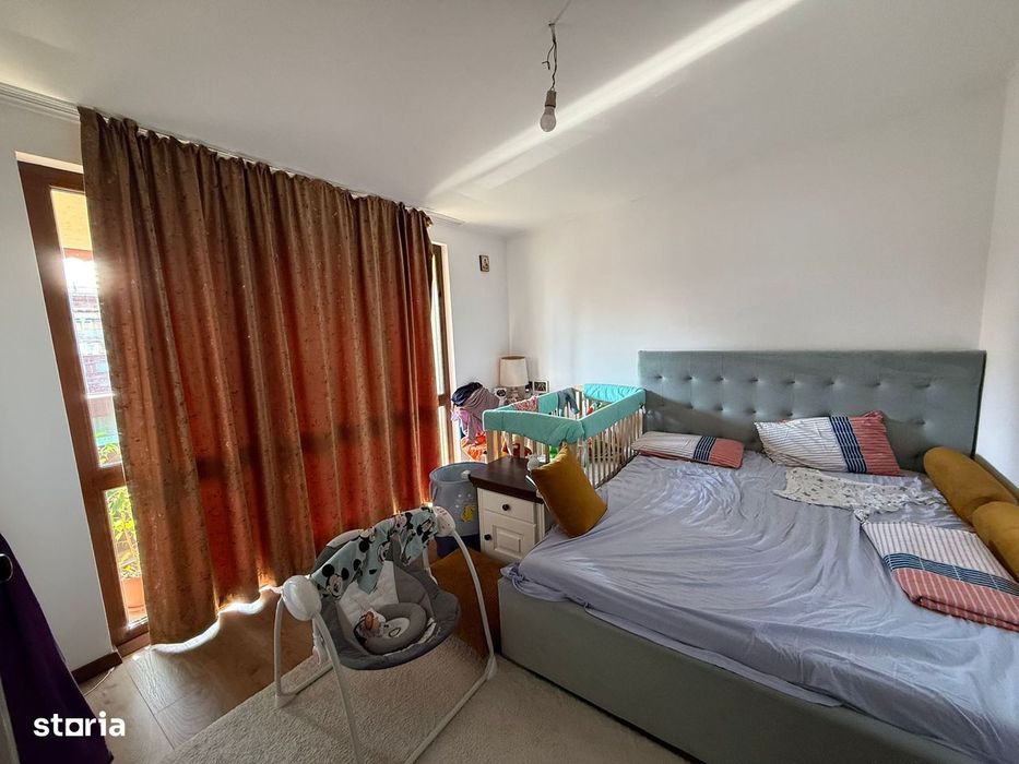 Apartament Spațios 3 Camere, 107 mp, Etaj 3/3 + 2 Parcări
