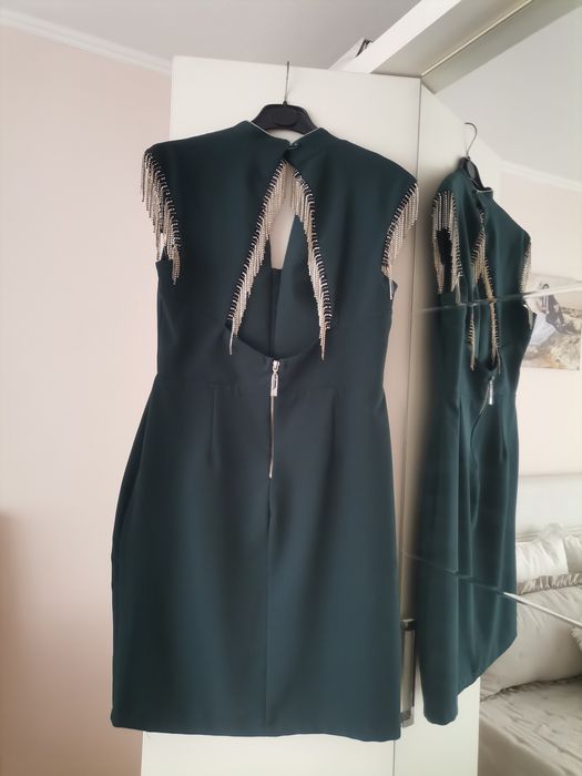 Елегантна дамска рокля