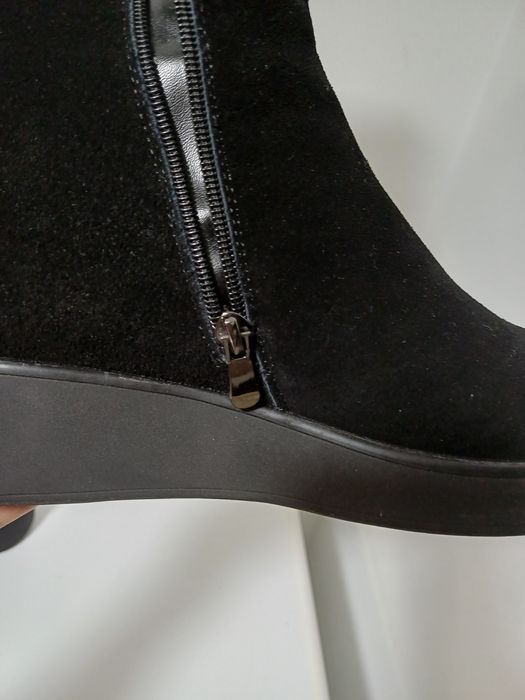 Cizme din  piele întoarsă marimea 40