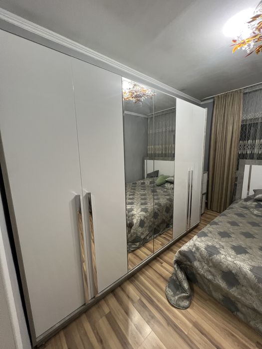 Продам спальный гарнитур