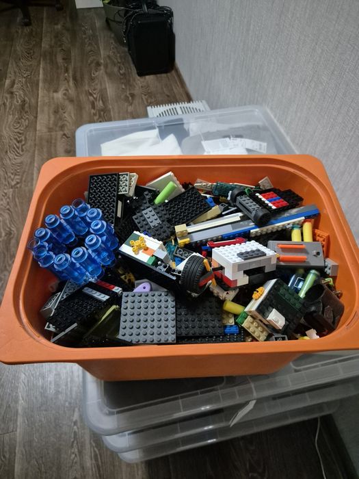 Продам лего  марвэл .