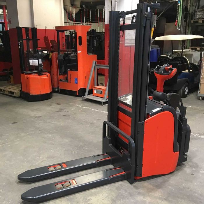 Стакер Linde L14AP -1400 kg.
