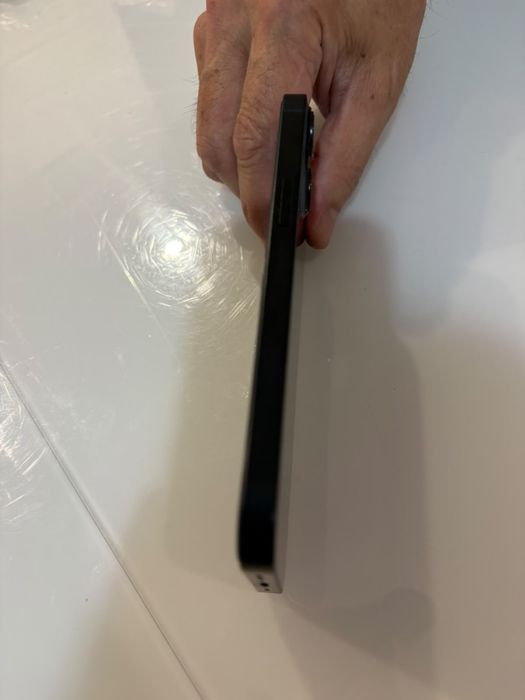 Продам IPHONE 13, в идеальном состоянии!