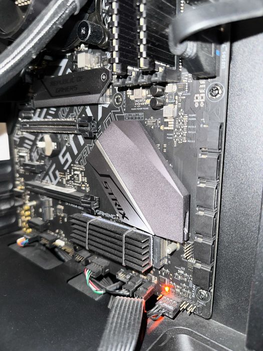 KIT - ROG STRIX B365-F GAMING + Procesor Intel Core i5-9400F