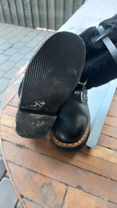 Продам б/у сапоги и инструмент