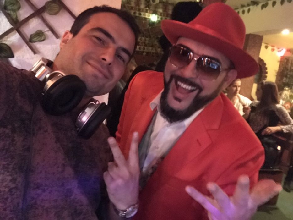 DJ [ Диджей ] за ПАРТИ\БАЛ\РОЖДЕН Ден| Профес. озвучаване! [dj диджей]