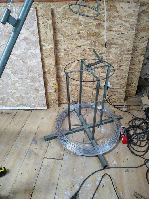 Машина за плетене на оградна мрежа