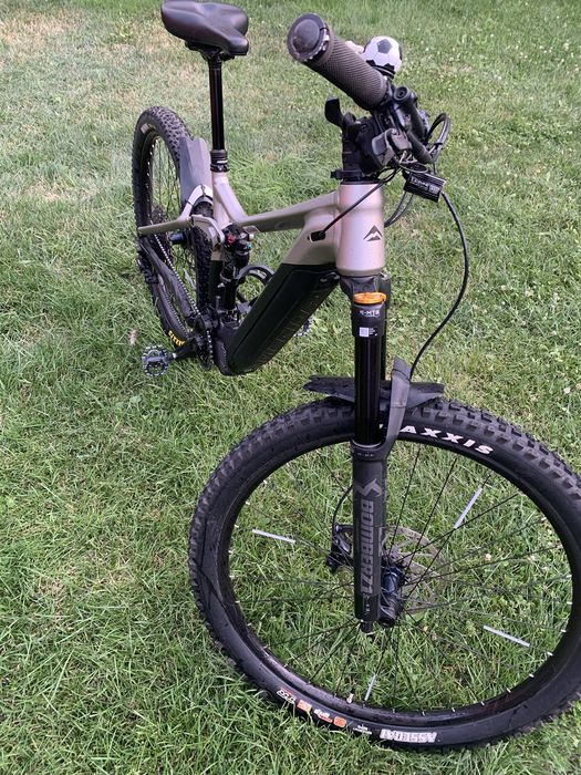 Bicicleta electrica Merida  700