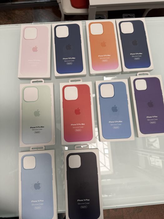 Vand stoc Huse pentru iphone din silicon cu animatie modele 13,14,15