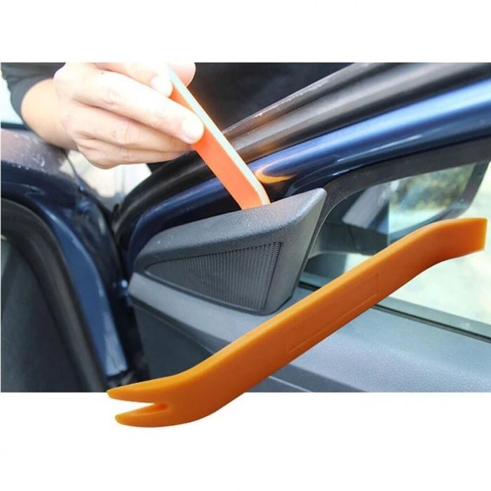 Набор инструментов для разборки салона автомобиля