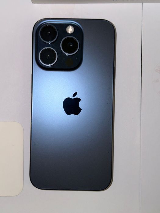 IPhone 15Pro 256GB Blue Titanium - За ремонт