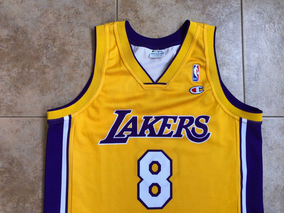 Kobe Bryant LA Lakers basketball jersey M