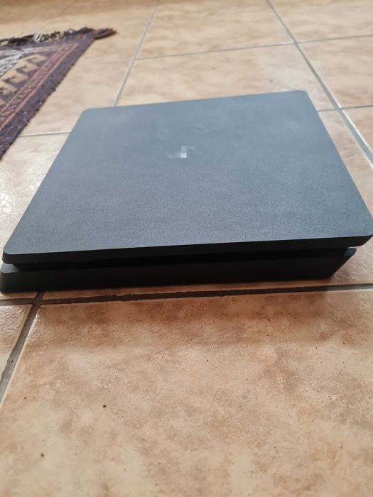 Ps4 slim 500gb с два джойстика