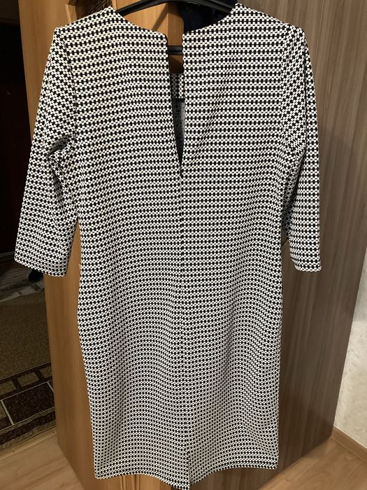 Платье женское, размер 48