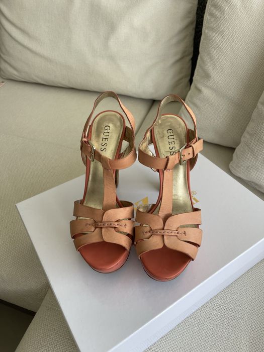 Дамски кожени платформи