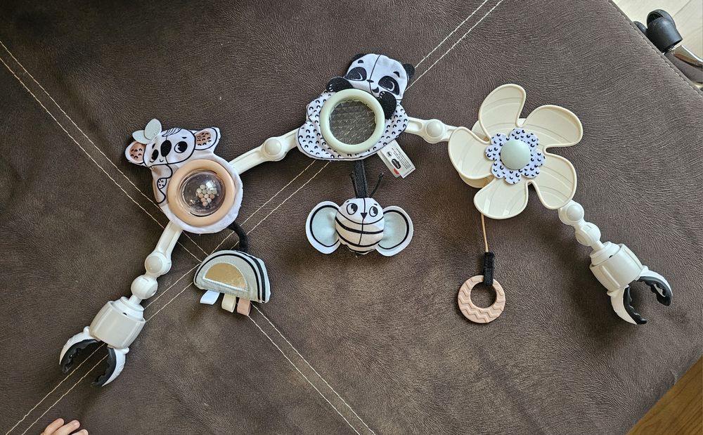 Бебешки играчки 0-12м.