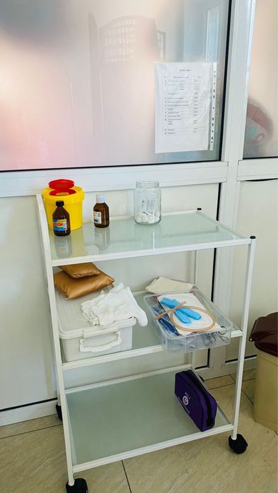 Кушетка, стол, стуля