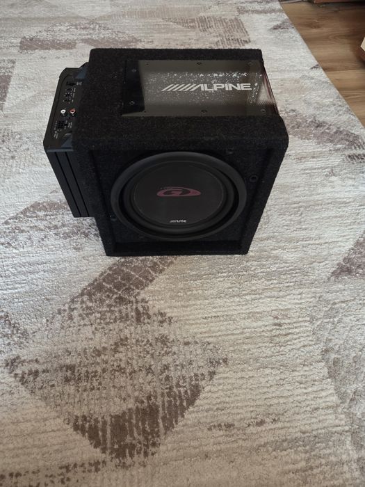 Subwoofer Auto   Alpine + Statie Alpine
