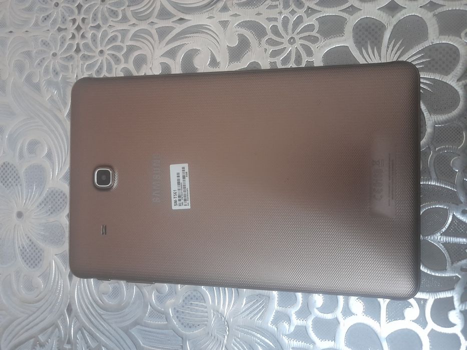 Samsung Tab E T561