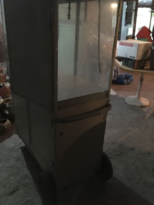 Количка машина за пуканки