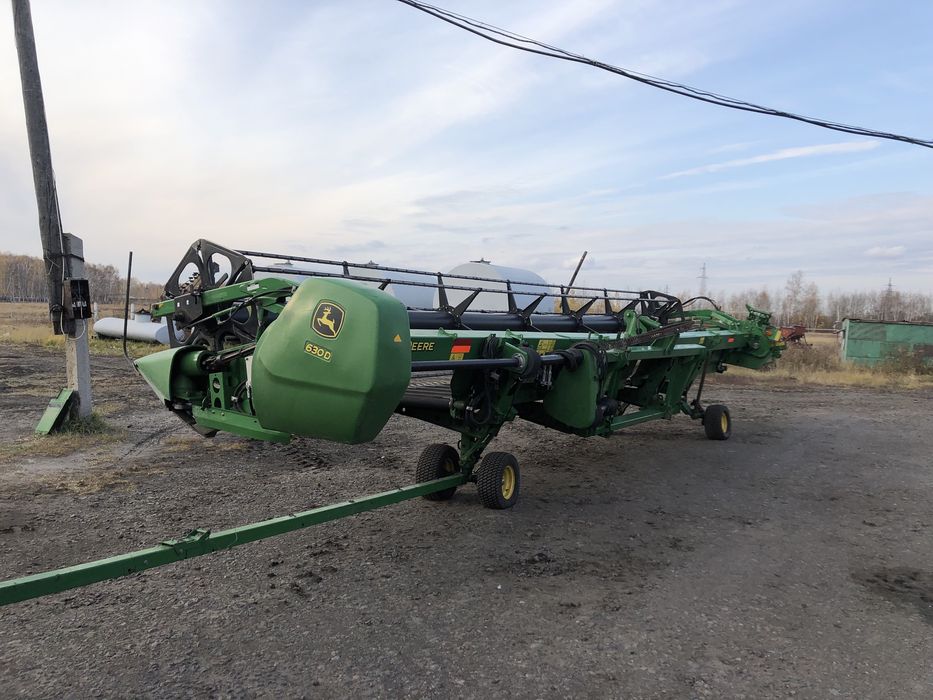 Продам жатку джон дир 630D