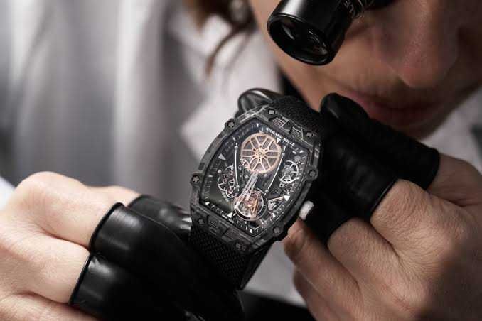 Высококлассные часы Richard Mille 27-05 Slim Limited Edition