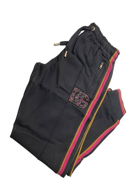 Дамски комплект Dolce & GabbanaS(40) закупен от Италия.