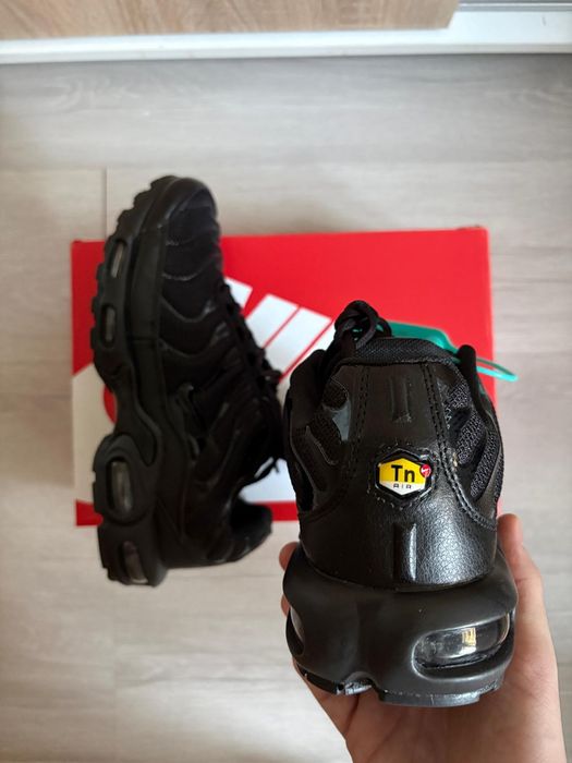 Nike Tn Black Shoes Обувки