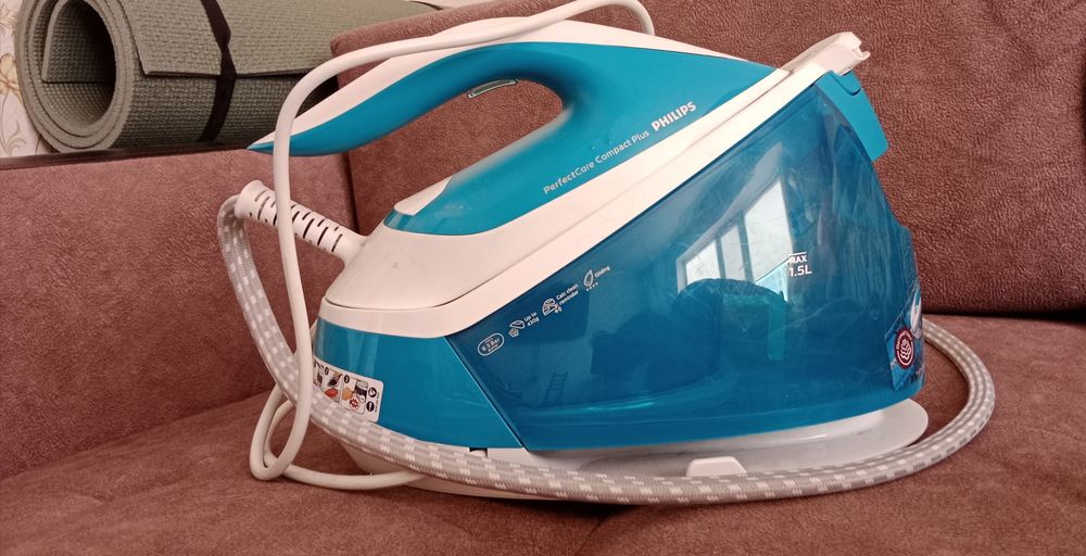 Продаю утюг Philips  в отличном состоянии