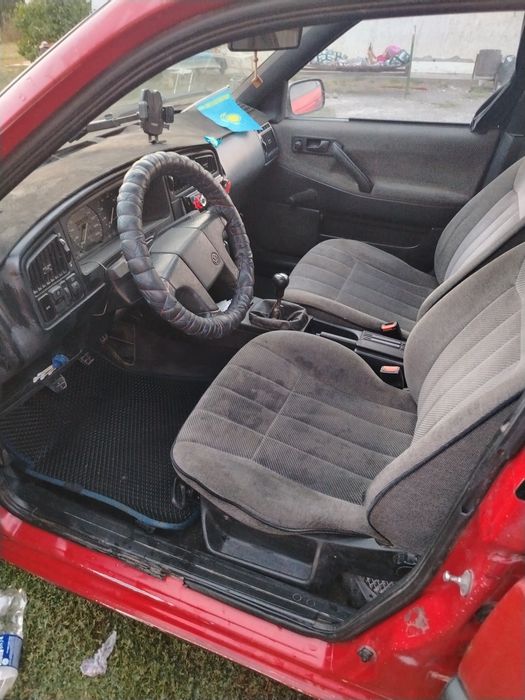 Volkswagen passat 1990 1.8л