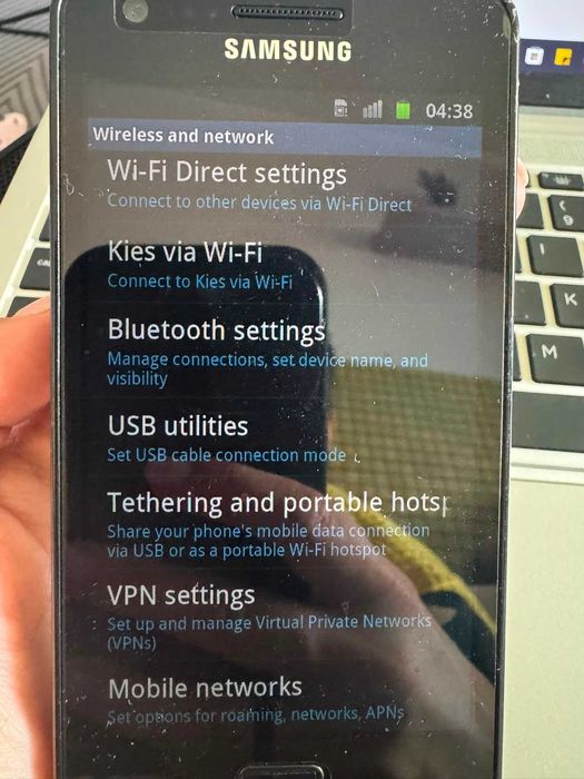 Telefon Samsung Galaxy S II GT-I9100, 16 GB, funcțional, cu husă