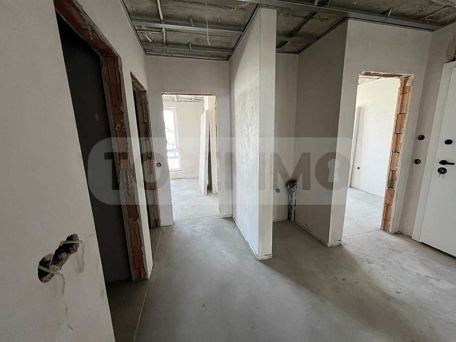 Продава се Тристаен апартамент в Варна, Владислав Варненчик - 85 кв.м за 1589 €/кв.м - Снимка #8