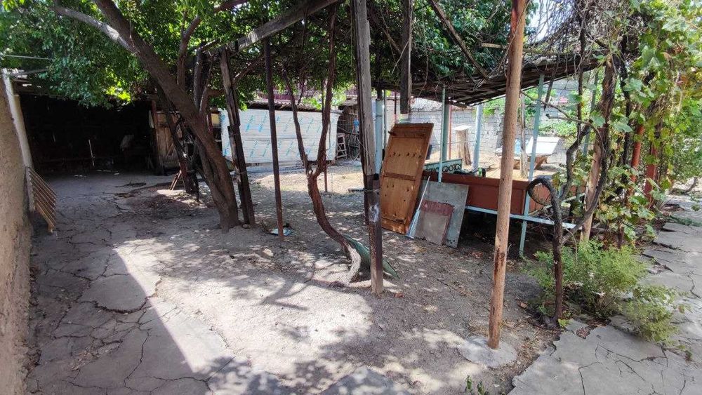 Yer hisobiga Uy sotiladi 3.77sotix qulay va tinch joy