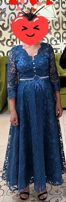 Платье нарядный продается