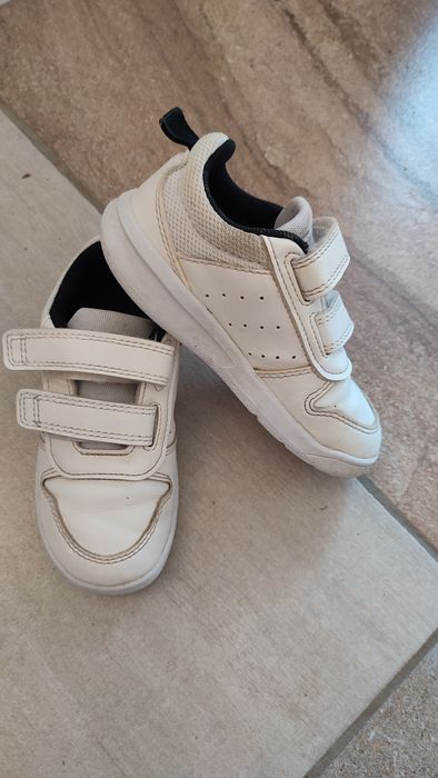 adidași marimea 24