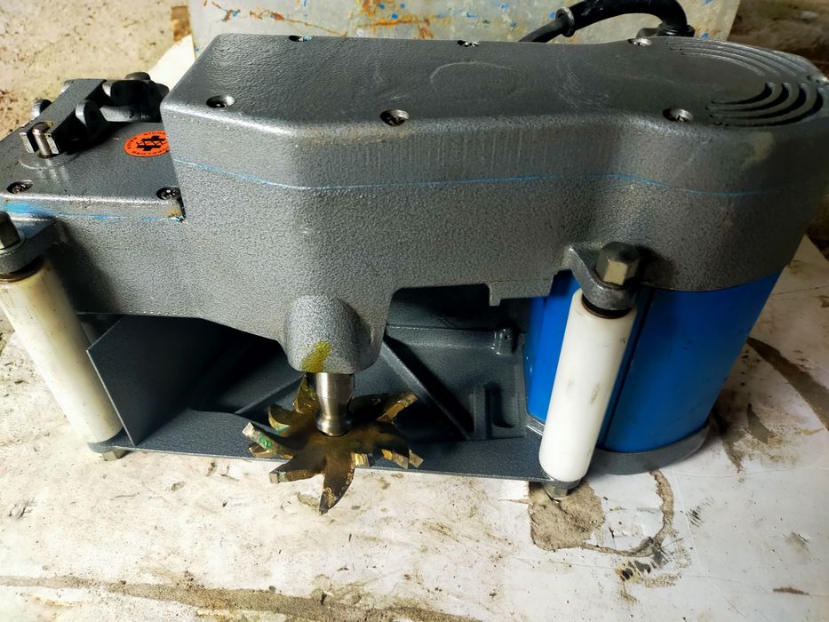 Продам штроборез б/у