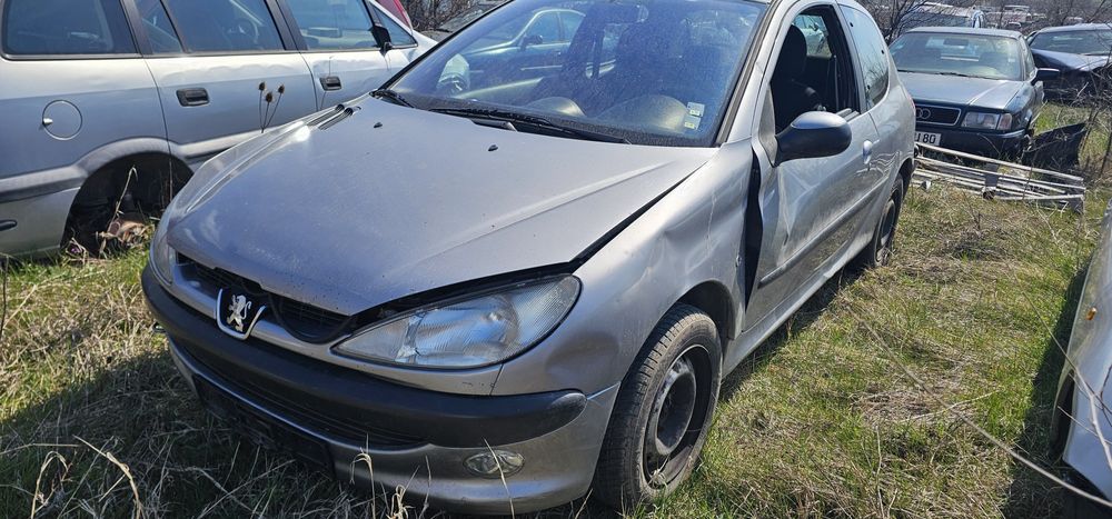 Peugeot 206 2,0 HDI на части