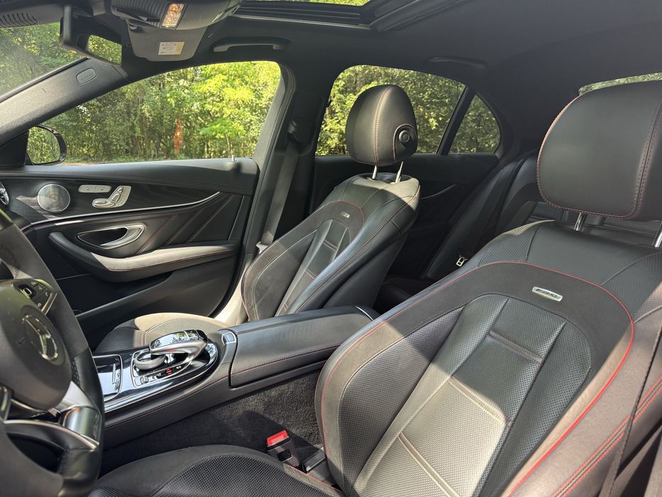 Mercedes E43 AMG
