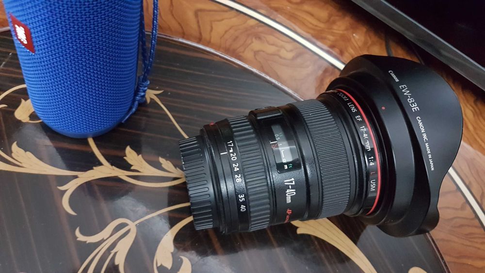 Кенон EF 35 1.4 в идеале с чехлом